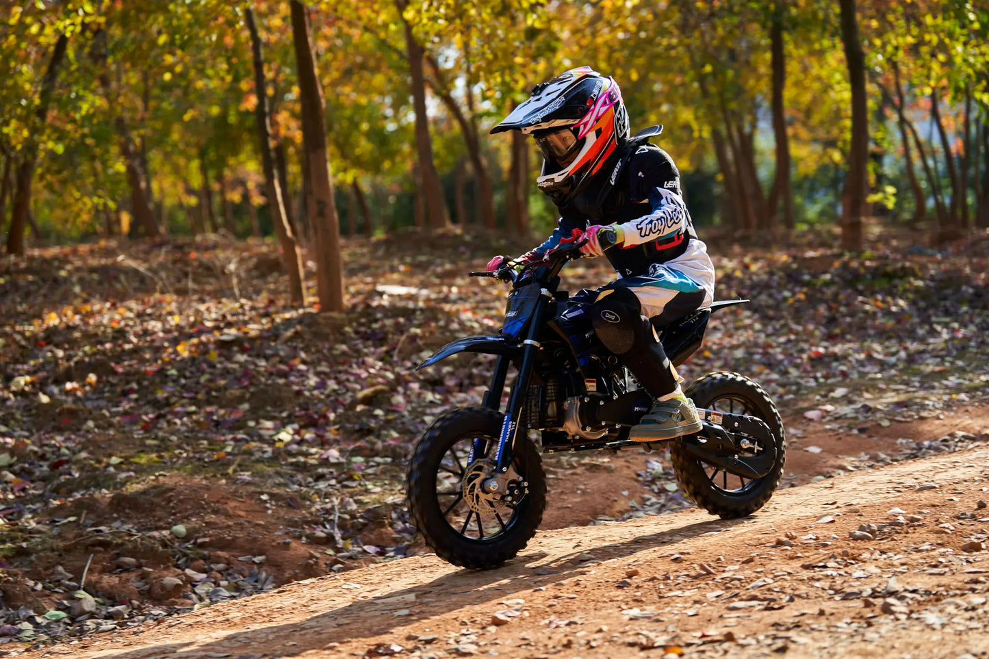MotoTec Thunder 50cc 2-Stroke Kids Gas Dirt Bike – Red | Powerful Off-Road Mini Bike