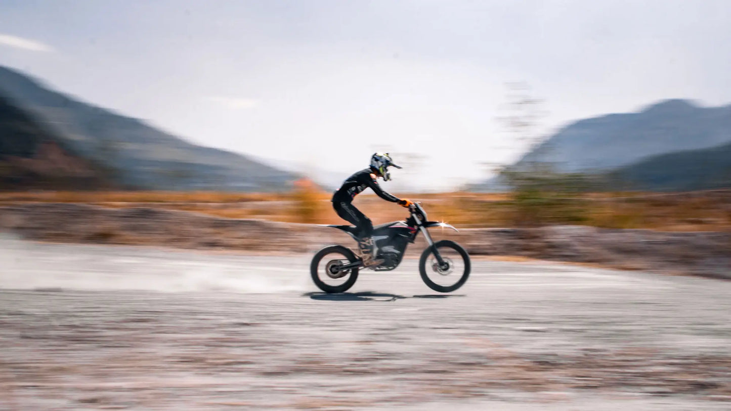MotoTec Venom 72v 12000w Electric Dirt Bike White | Powerful Off-Road Powerhouse